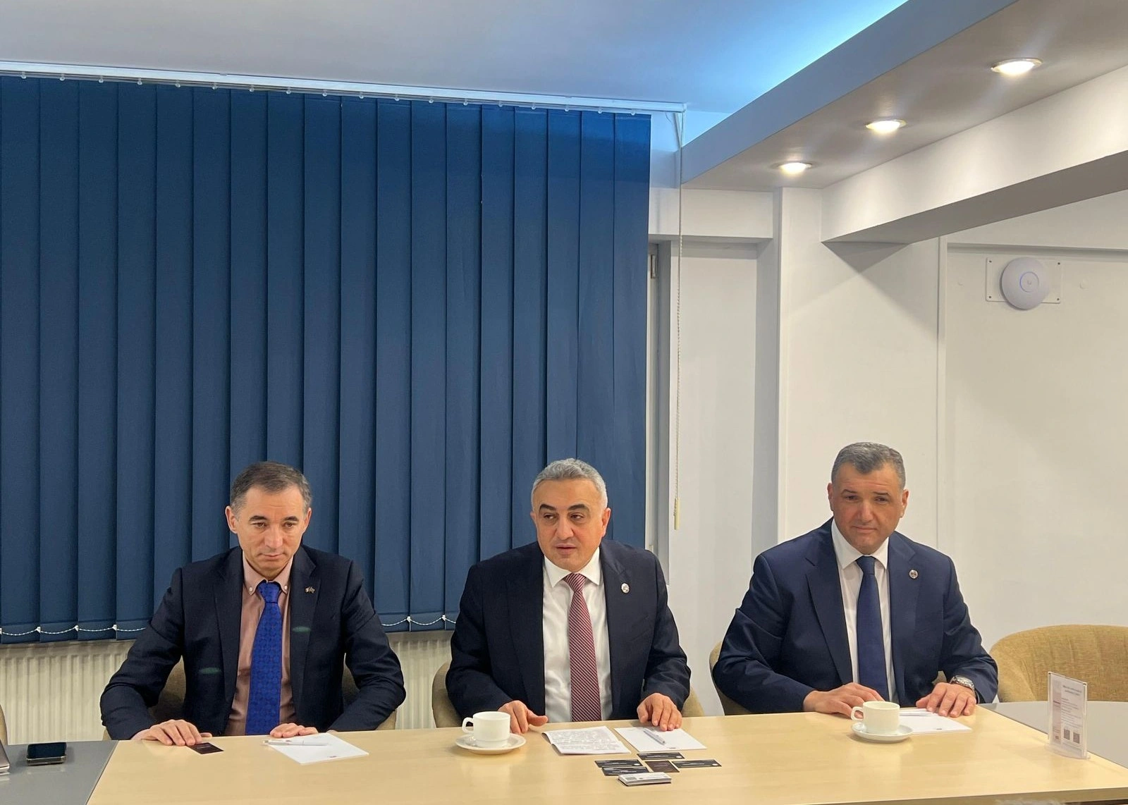 Vəkillər Kollegiyasının rəhbərliyi Rumıniyada konfransda iştirak etdi - FOTO