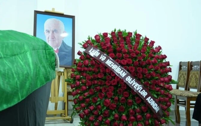 İlham Əliyev və Mehriban Əliyeva Tofiq Bakıxanovun vida mərasiminə əklil göndəriblər