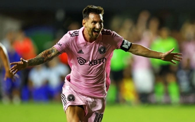 Messi öz rekordunu yenilədi