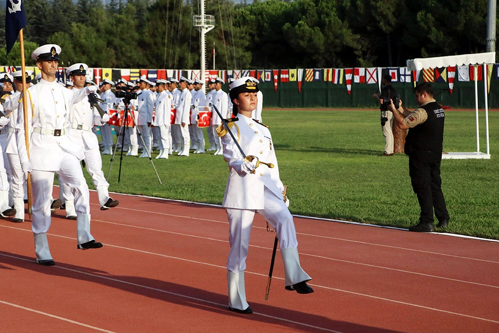 Türkiyədə təhsilini bitirən Azərbaycan Ordusunun hərbi qulluqçularına diplomlar təqdim edildi - FOTO/VİDEO