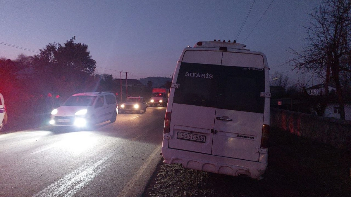 Astarada mikroavtobus aşdı - Ölən və yaralananlar var - FOTO