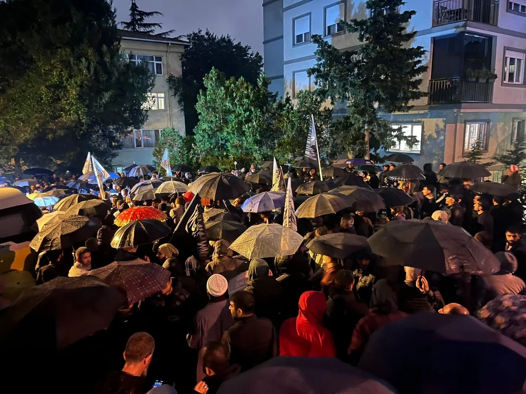 "Bu Atatürkün dünyəvilik ideyalarına və Azərbaycan sevgisinə xəyanətdir"