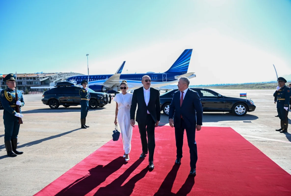 Prezident İlham Əliyevin Qırğızıstana dövlət səfəri başa çatıb - FOTO