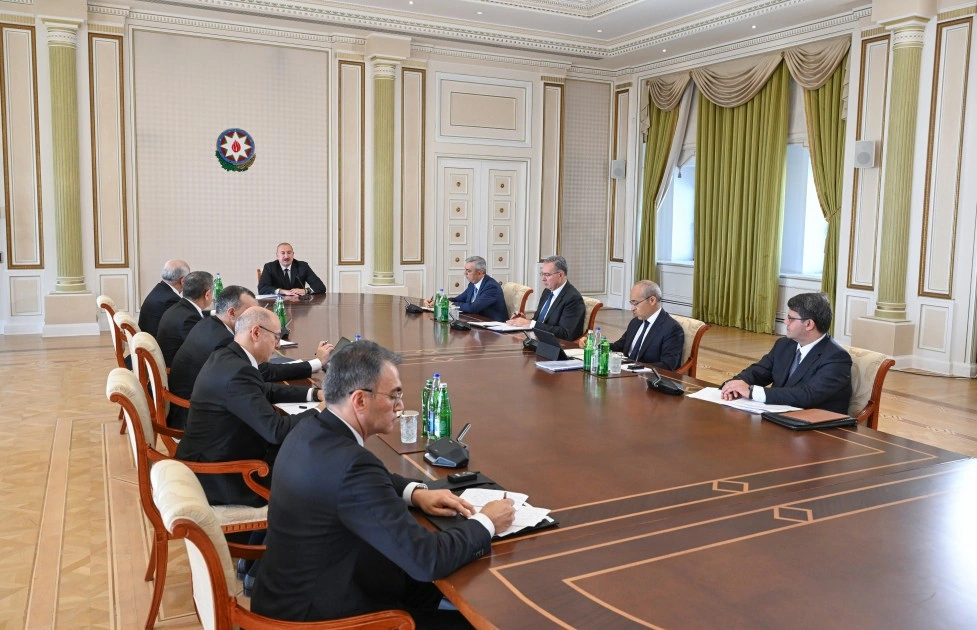 Prezident müşavirə keçirdi - FOTOLAR - YENİLƏNİB