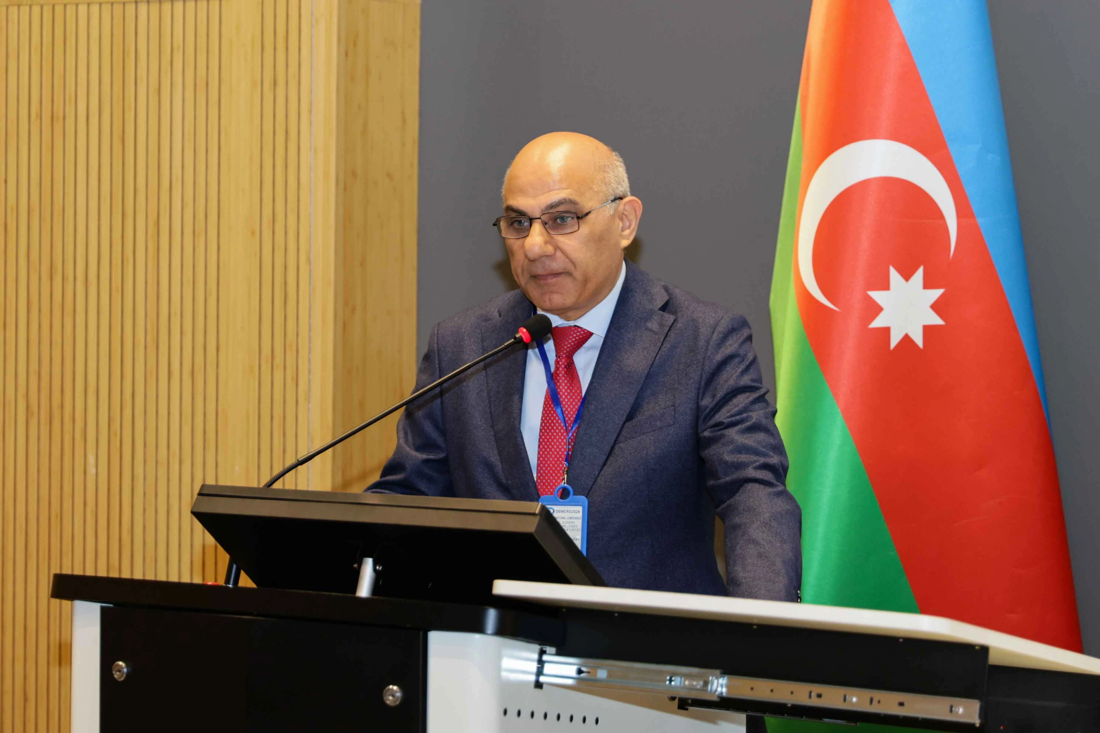 UNEC-də “Rəqəmsal iqtisadiyyat: Müasir çağırışlar və real imkanlar” mövzusunda IV beynəlxalq konfrans öz işinə başlayıb - FOTO