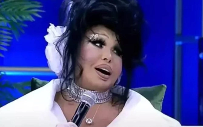 "Pulu olmayan insanları sevmirəm" - Bülent Ersoy