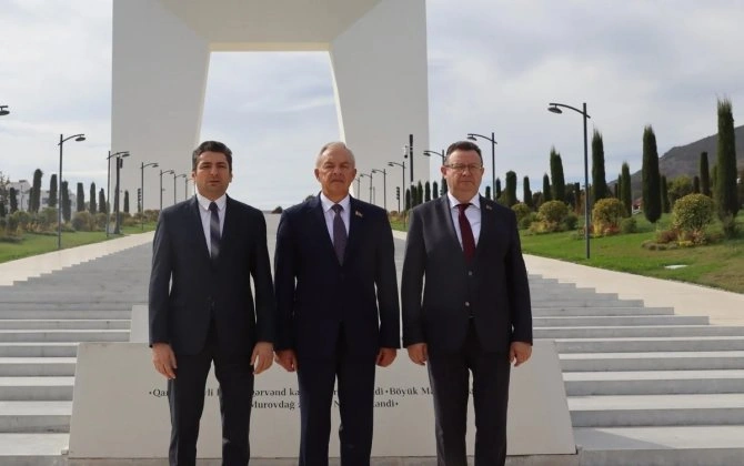 Belarus Milli Assambleyasının Nümayəndələr Palatasının sədri Xankəndiyə səfər edib - FOTO