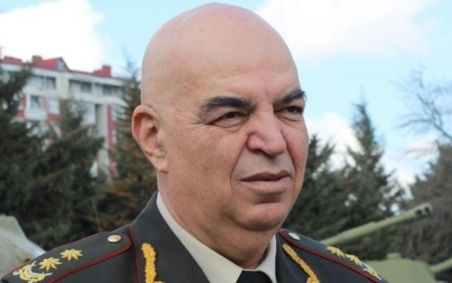 Məşhur generalın cərrah qardaşı Bakıda marşrut avtobusunda ölüb - FOTO