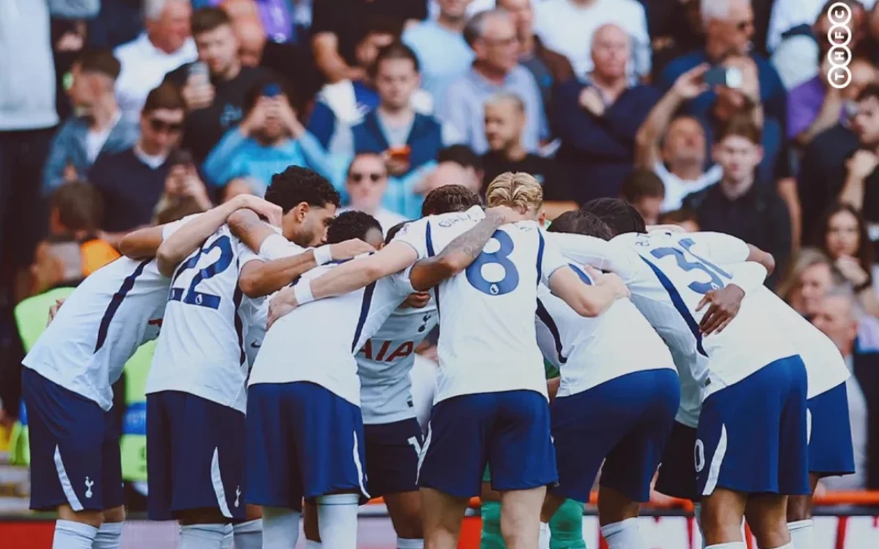"Tottenhem" 53 ildən sonra antirekordunu təkrarladı