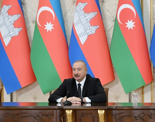 İlham Əliyev və Kambocanın Baş naziri mətbuata bəyanatlarla çıxış ediblər - YENİLƏNİB
