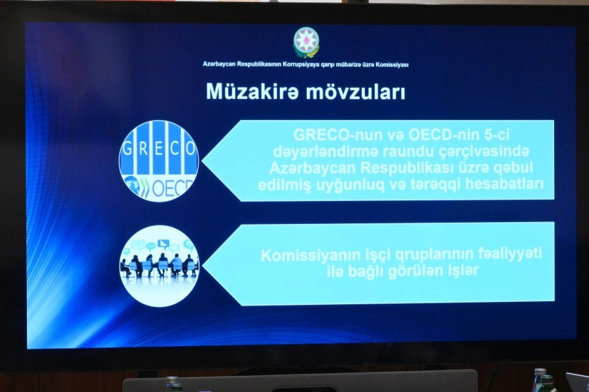 Korrupsiyaya qarşı mübarizə üzrə Komissiyasının iclası keçirilib - FOTO