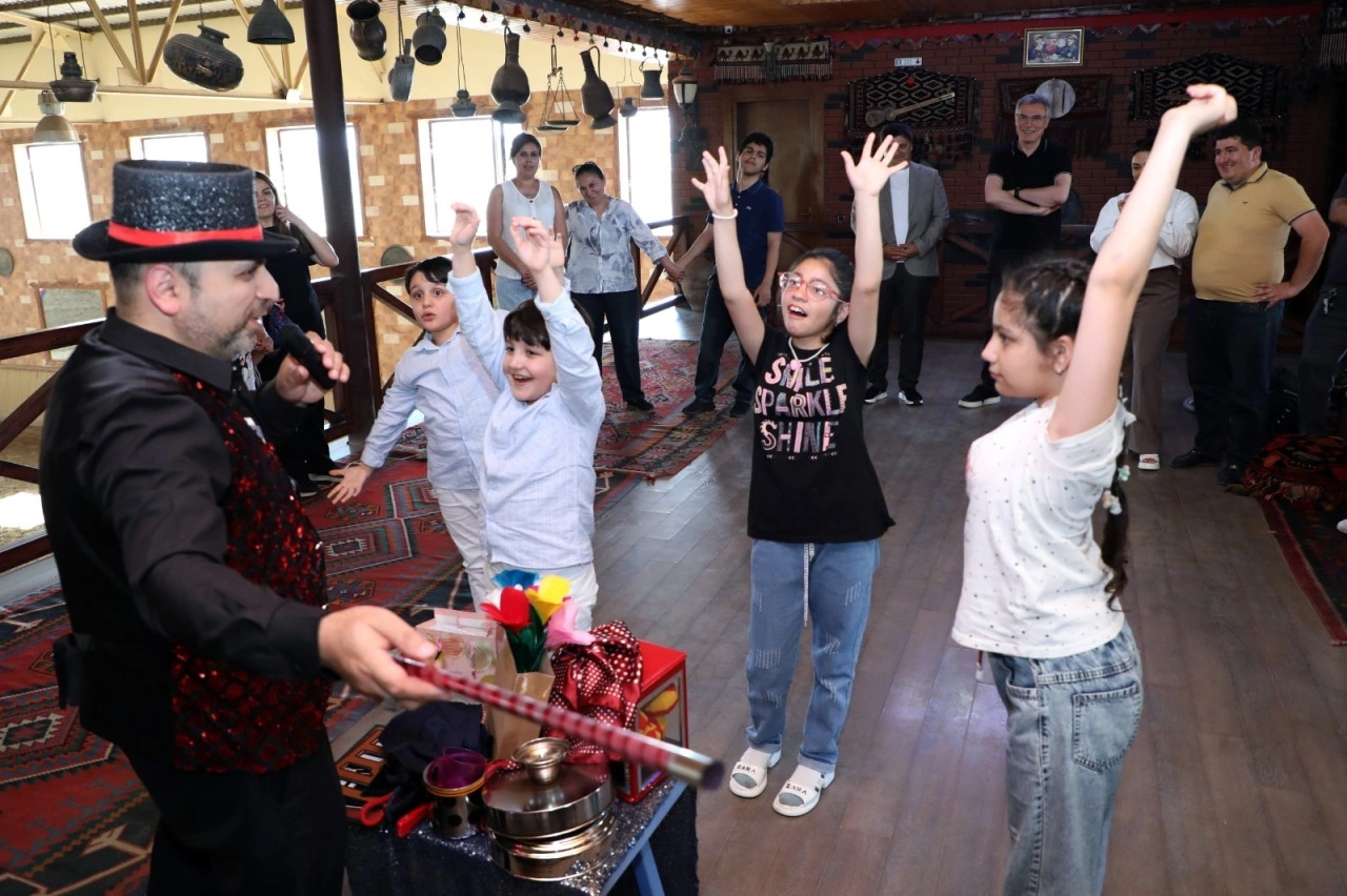 “Azəriqaz” İB uşaqları sevindirdi - FOTOLAR
