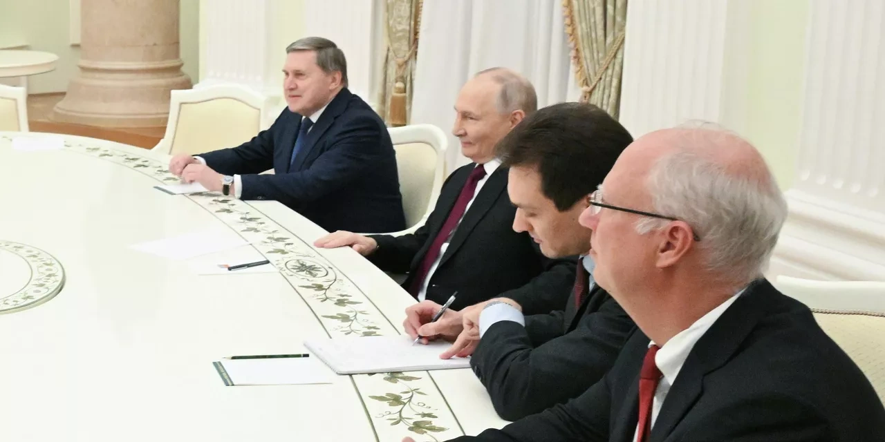 "Putin-Tramp xətti: Bədən dili Moskvadakı danışıqların əsl tonunu açır" - "The Mirror"