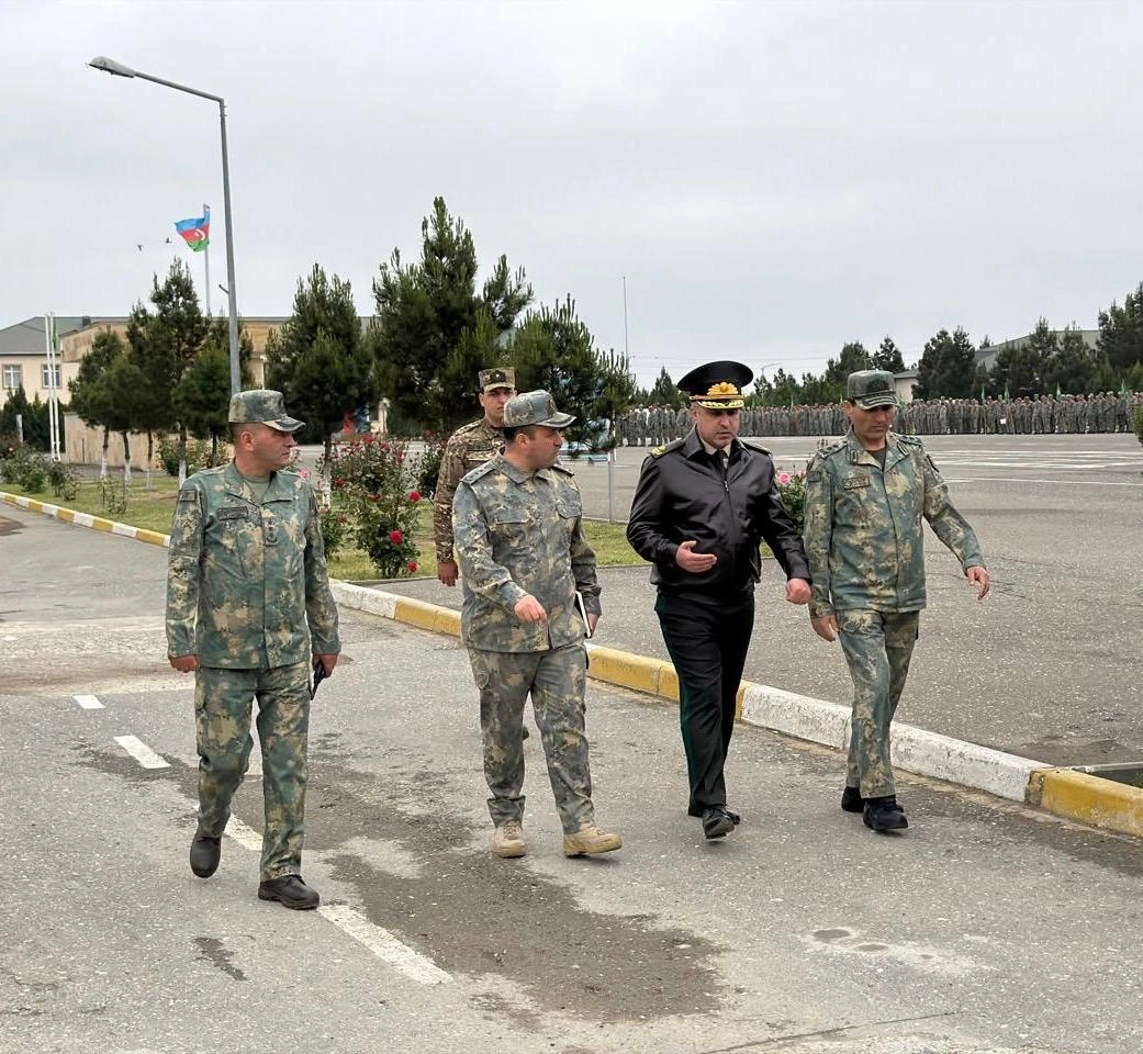 Hərbi prokuror Müdafiə Nazirliyinin artilleriya hərbi hissəsində tədbir keçirdi - FOTO