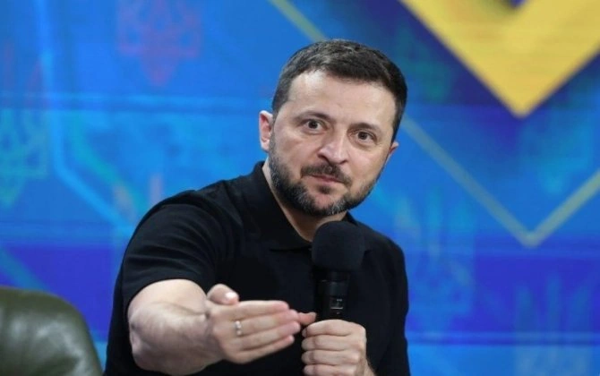 Zelenski Rusiyanın yaxın iki gecə ərzində Ukraynaya kütləvi hücum edəcəyini deyib