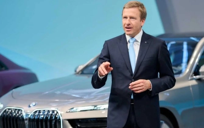 35 il sonra "BMW"dəki vəzifəsindən getdi