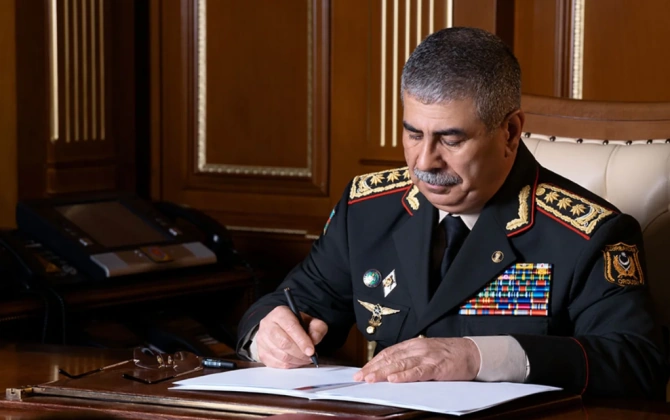 Azərbaycan müdafiə naziri Pakistana başsağlığı verib