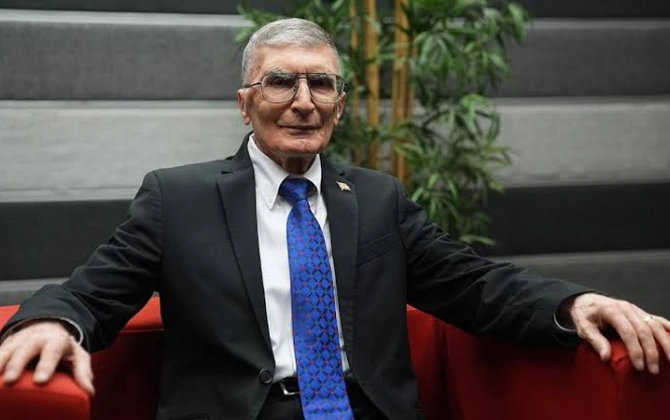 Əziz Səncər “Şöhrət” ordeni ilə təltif edildi