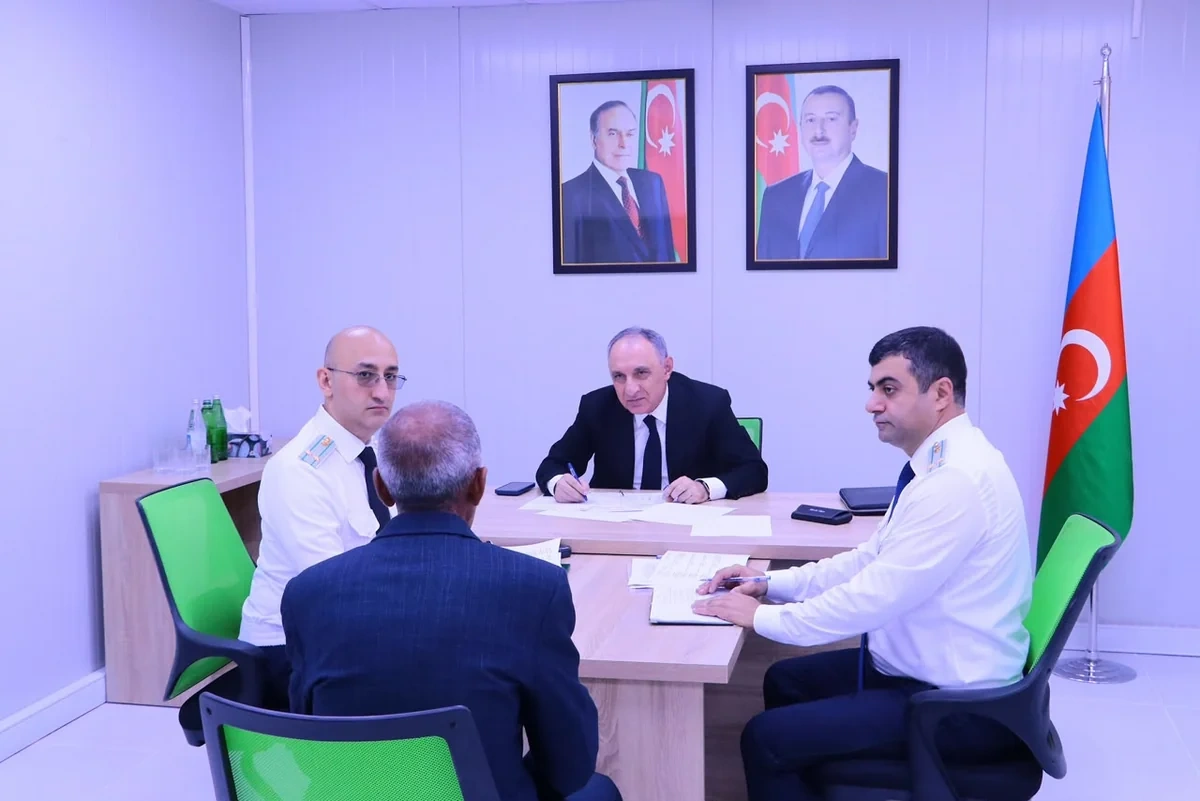 Baş prokuror Kəlbəcərdə vətəndaşları qəbul etdi - FOTO