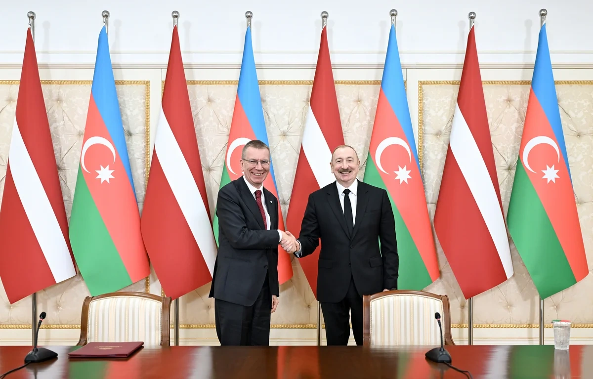 Azərbaycan və Latviya Prezidentləri mətbuata bəyanatlarla çıxış ediblər - YENİLƏNİB + FOTO