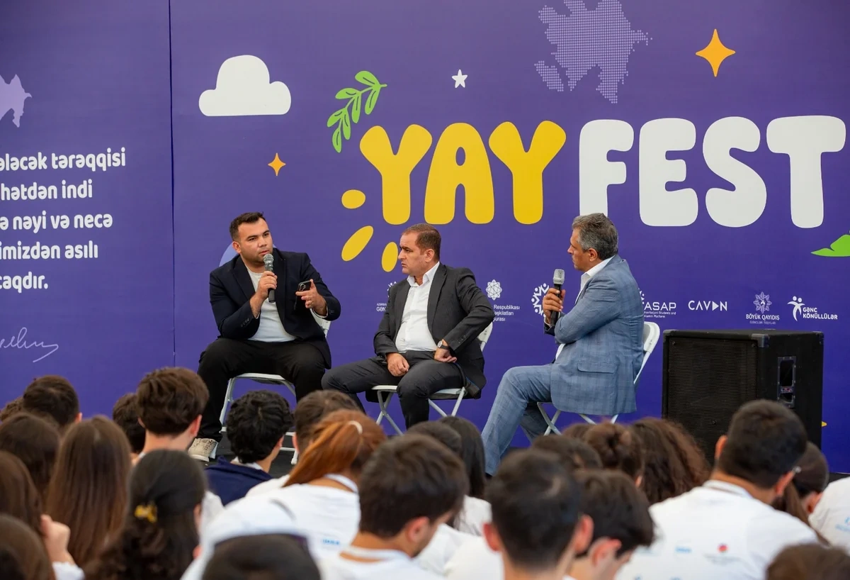 "Yay Fest 2026"nın iştirakçıları müasir şəhərlər və texnologiyalar barədə məlumatlandırılıb - FOTO