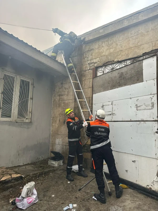 Bakıda yaşayış binasında yanğın: Xəsarət alanlar var