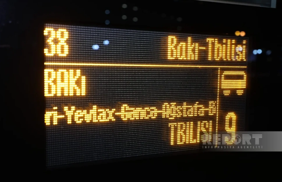 Bakı-Tbilisi sərnişin qatarı yola salınıb - FOTO