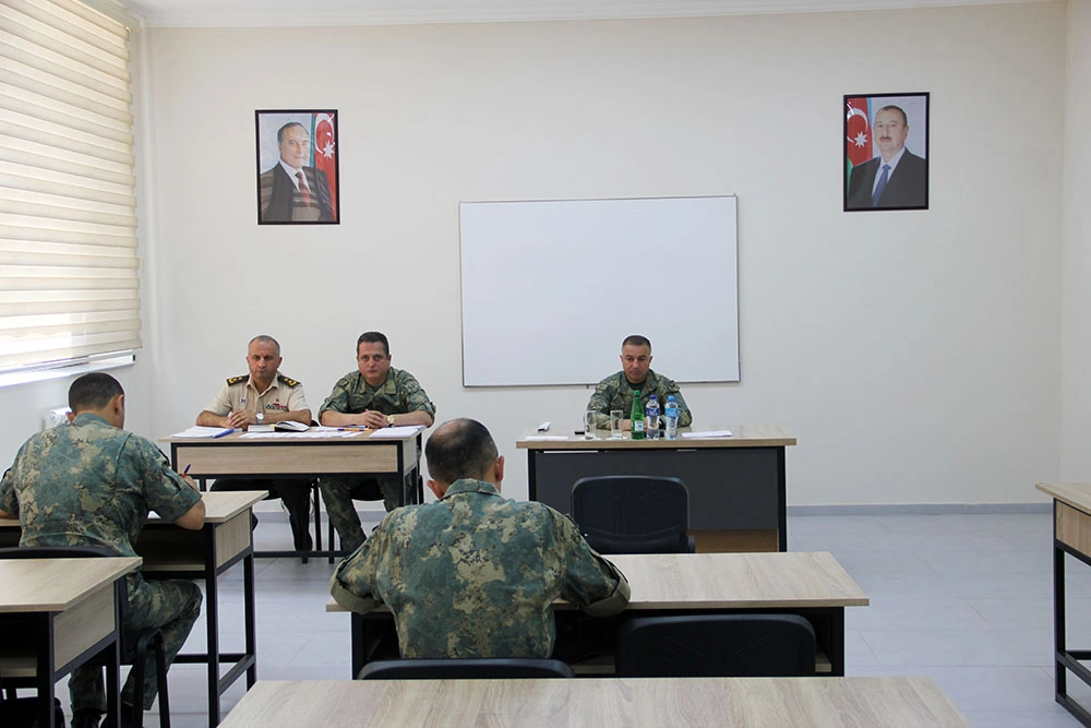 Hərbi qulluqçular üçün məharət dərəcələri üzrə sınaq imtahanları keçirilir - FOTO
