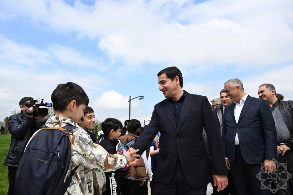 Diplomatik korpusun nümayəndələri Xankəndi Zəfər parkına gediblər - FOTO