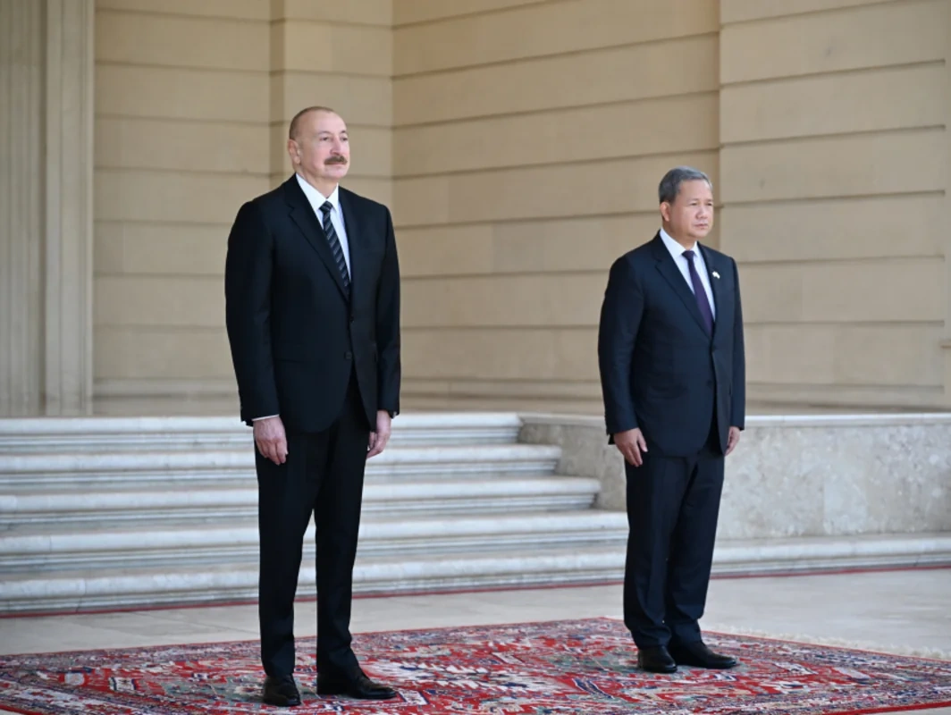 İlham Əliyev Kambocanın Baş nazirini qarşıladı - FOTO