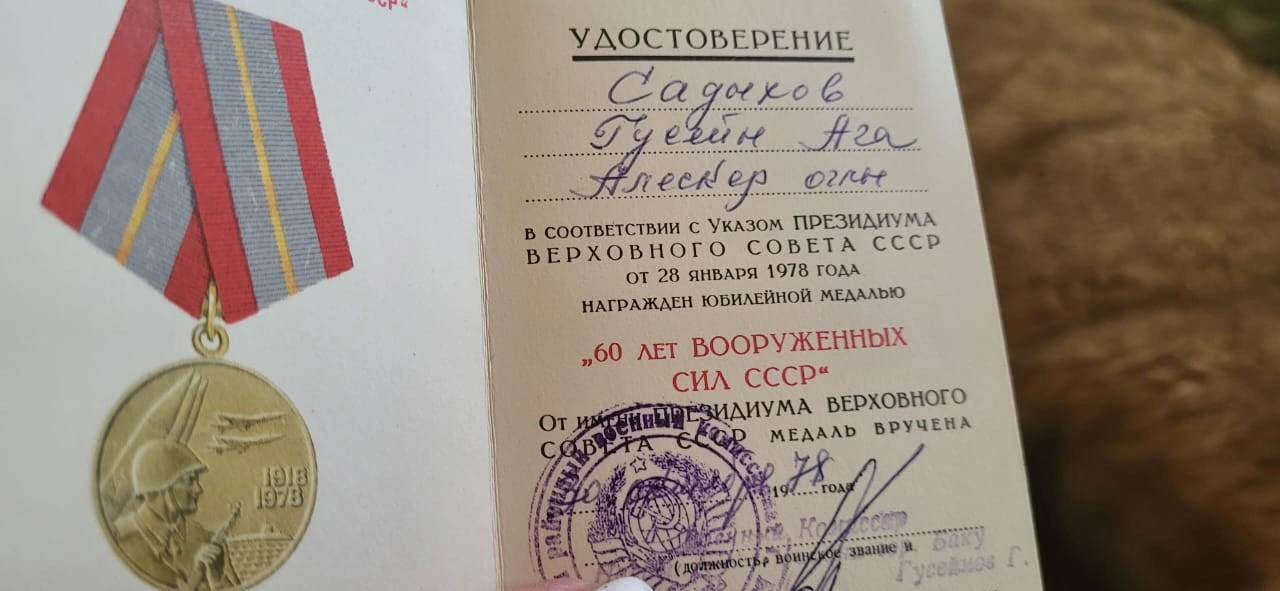 “Müharibə bitəndən sonra atam alman zabitini öldürməyib, silahı yerə qoyub, bayrağı o sancmalı idi”-veteran sənətkarın unutmadığı DƏHŞƏTLİ epizod+FOTO+ÖZƏL