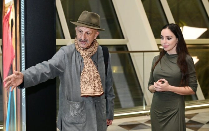 Leyla Əliyeva "Yüksələn işıq" sərgisini ziyarət etdi - FOTOLAR