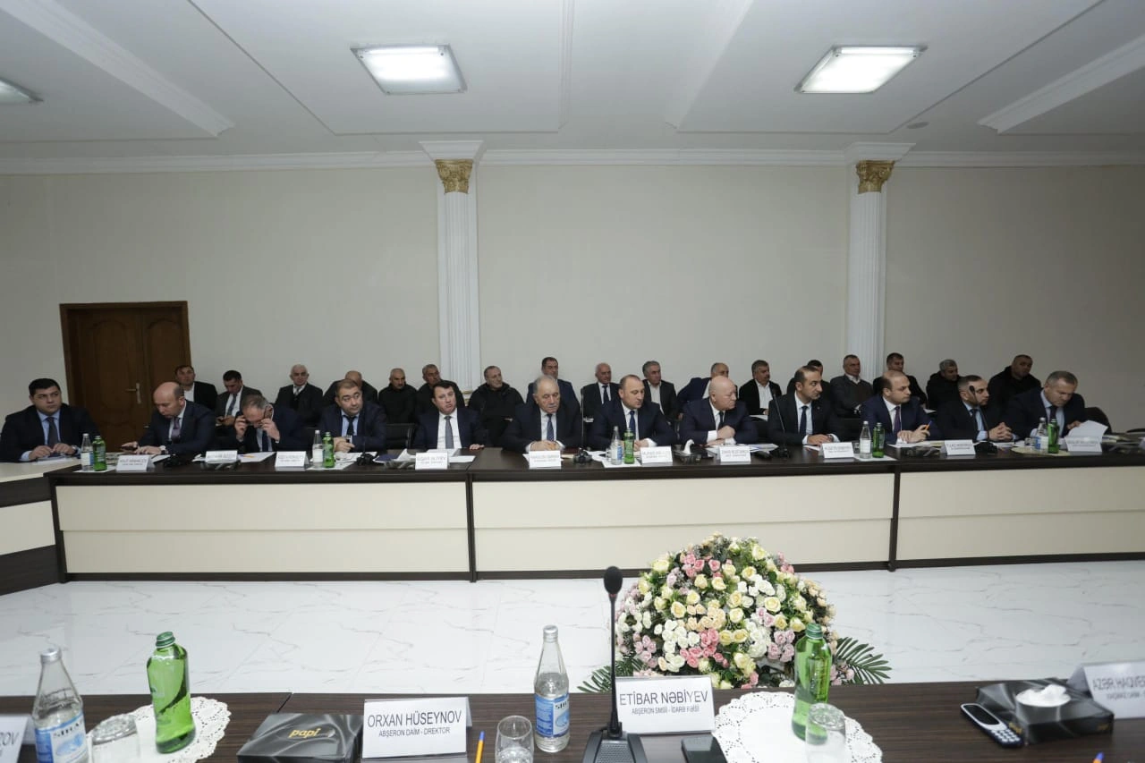 Sudan səmərəli istifadənin təkmil üsullarımın tətbiqi mövsusunda geniş tərkibli iclas keçirildi - Fotolar