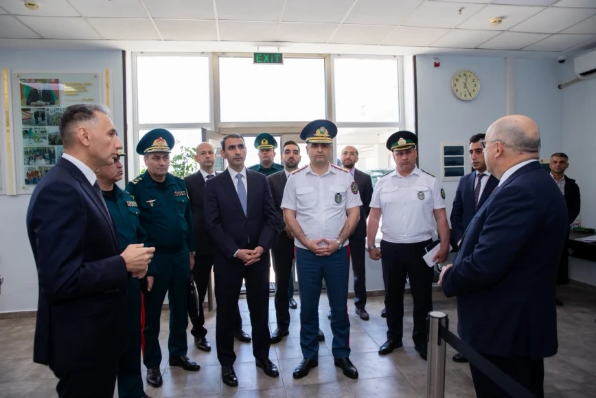 Dövlət qurumlarının nümayəndələri Bakı Limanında görülmüş işlərlə tanış olublar - FOTO