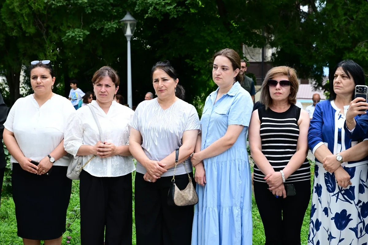 Şuşada "Kitab dayanacağı" istifadəyə verilib - FOTO