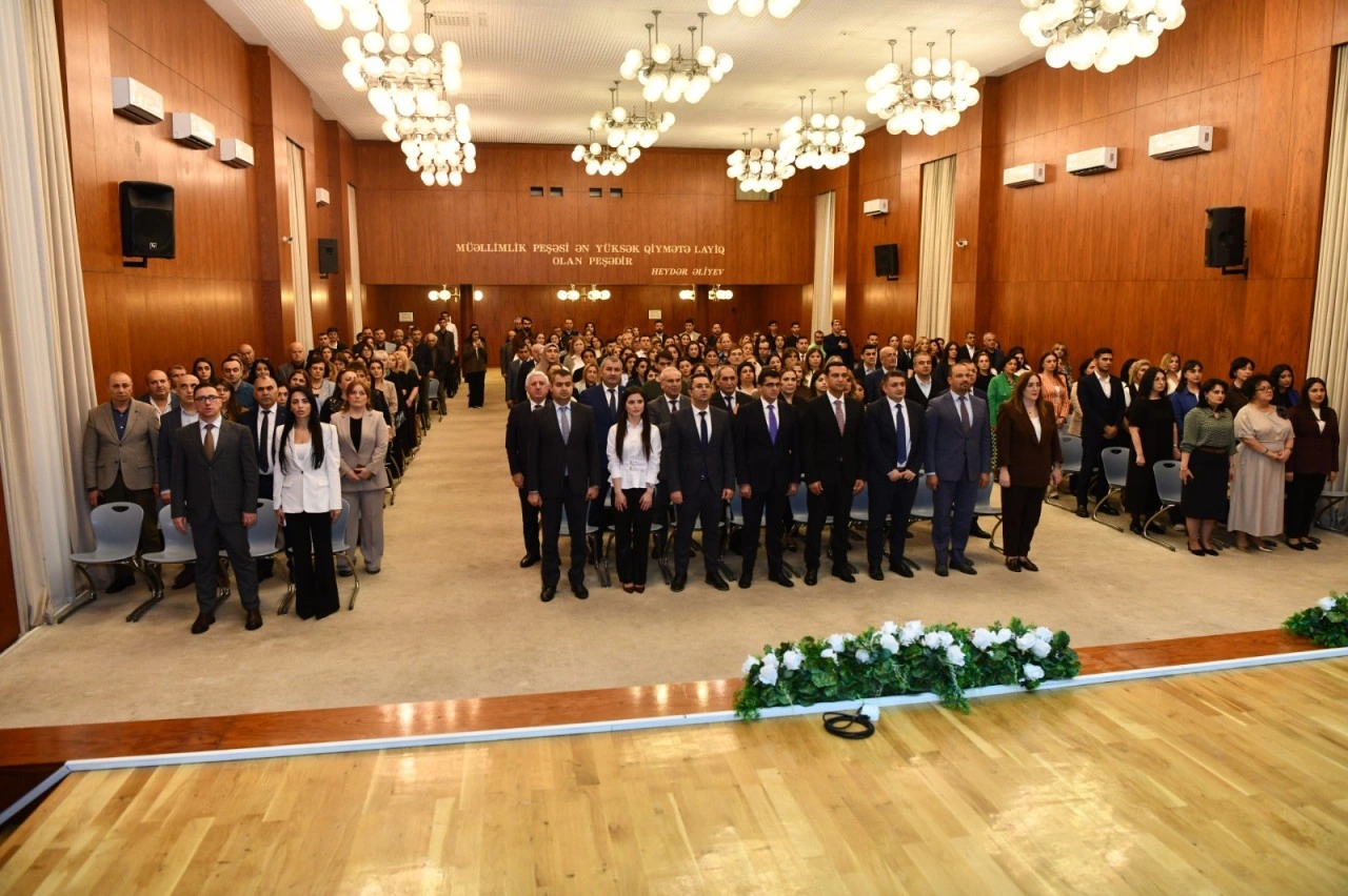ADNSU-da fərqlənən müəllimlərə 3000 AZN mükafat verildi - FOTOLAR