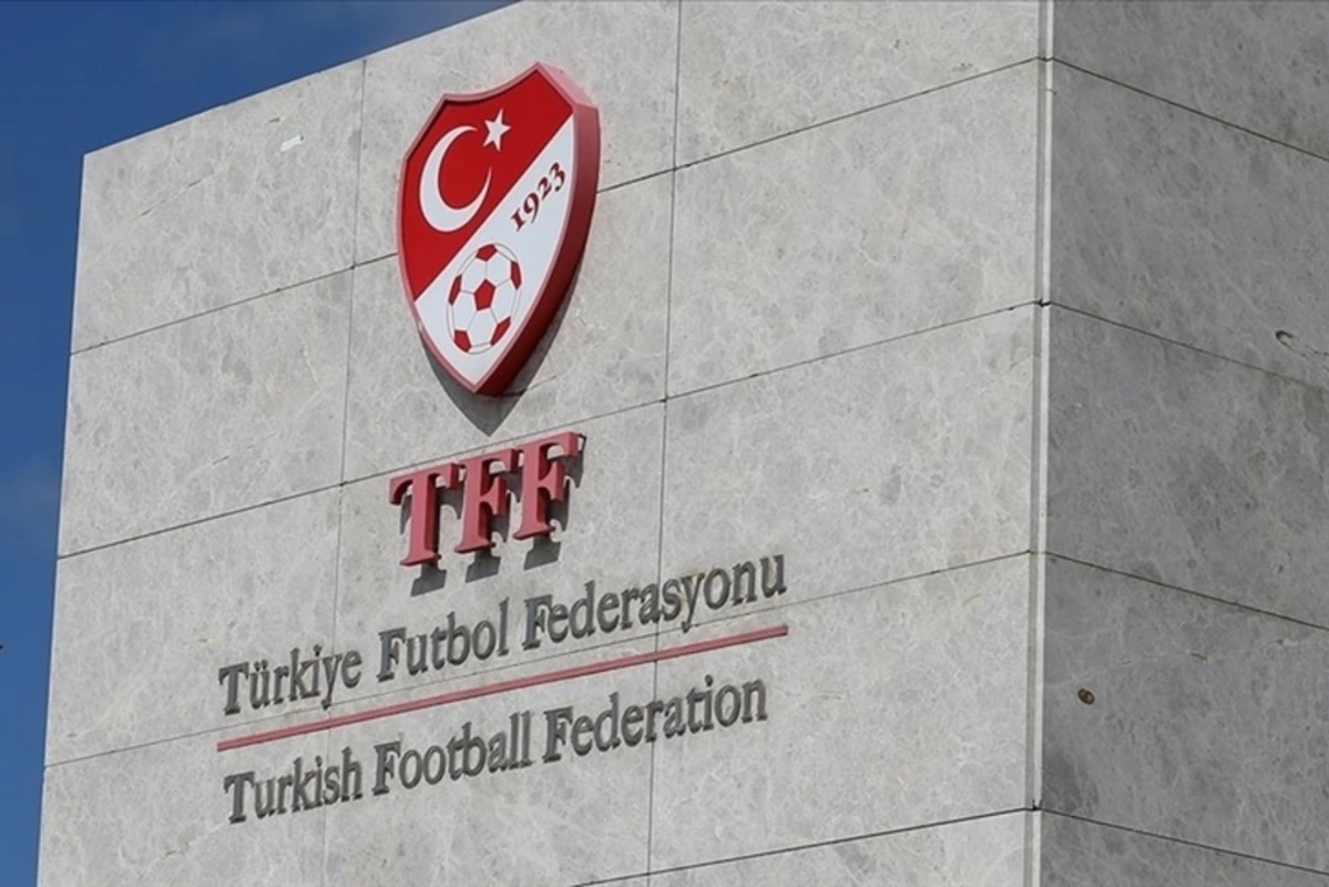 Türkiyədə MƏRC QALMAQALI: 22 hakim və 27 futbolçu barəsində araşdırma başladıldı