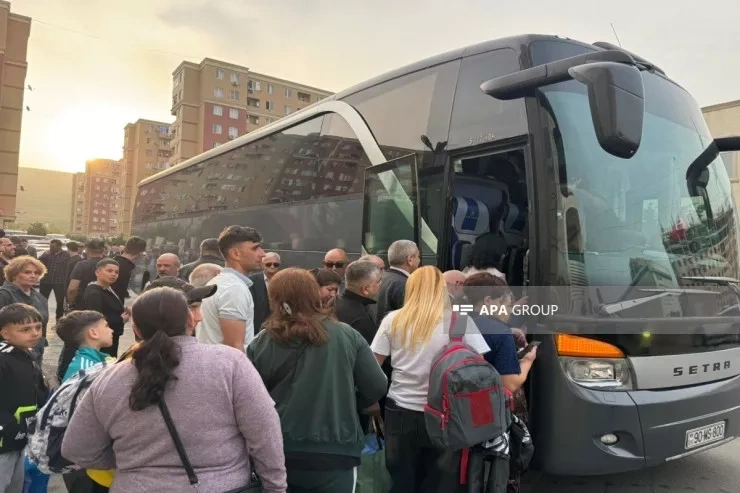 Zəngilan şəhərinə və Cəbrayılın Şükürbəyli kəndinə köç karvanları yola salındı - FOTO