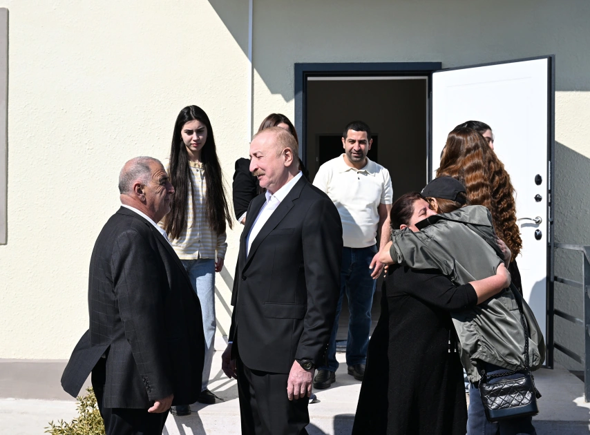 İlham Əliyev Xocavənd kəndində görülmüş işlərlə tanış olub - FOTO - YENİLƏNİB
