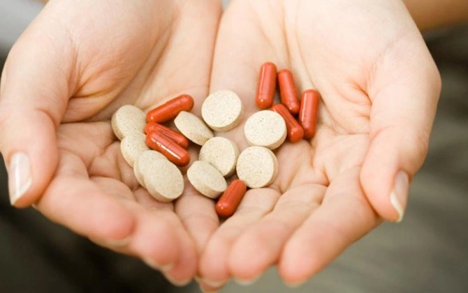 Alimlər B1 vitamininin sirrini 70 il sonra açdı: Bu kəşf dərman istehsalını dəyişə bilər