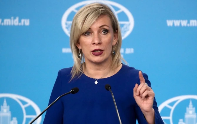 Zaxarova: Rusiya Gümrüdəki hərbi baza ilə bağlı razılaşmalara əməl etmək niyyətindədir