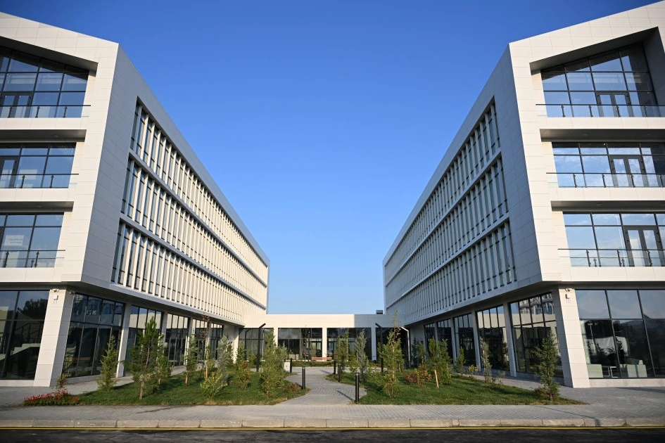İlham Əliyev “SABAH.city” innovasiya şəhərciyinin birinci mərhələsinin açılışında - FOTOLAR