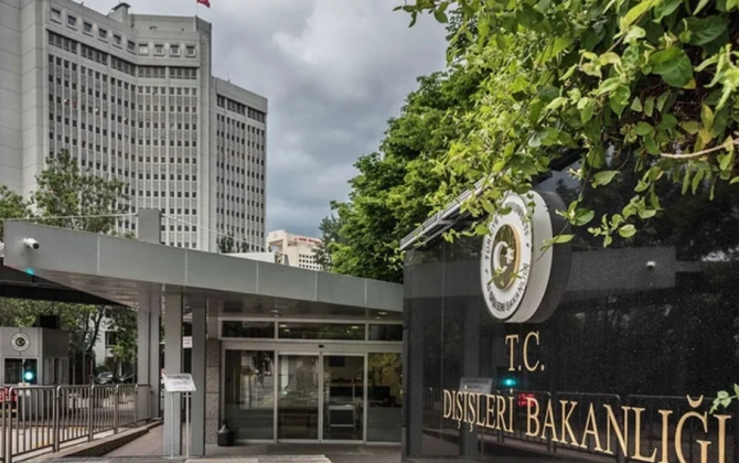 Qara dənizdə Türkiyəyə məxsus gəmi hücuma məruz qalıb, yaralılar var