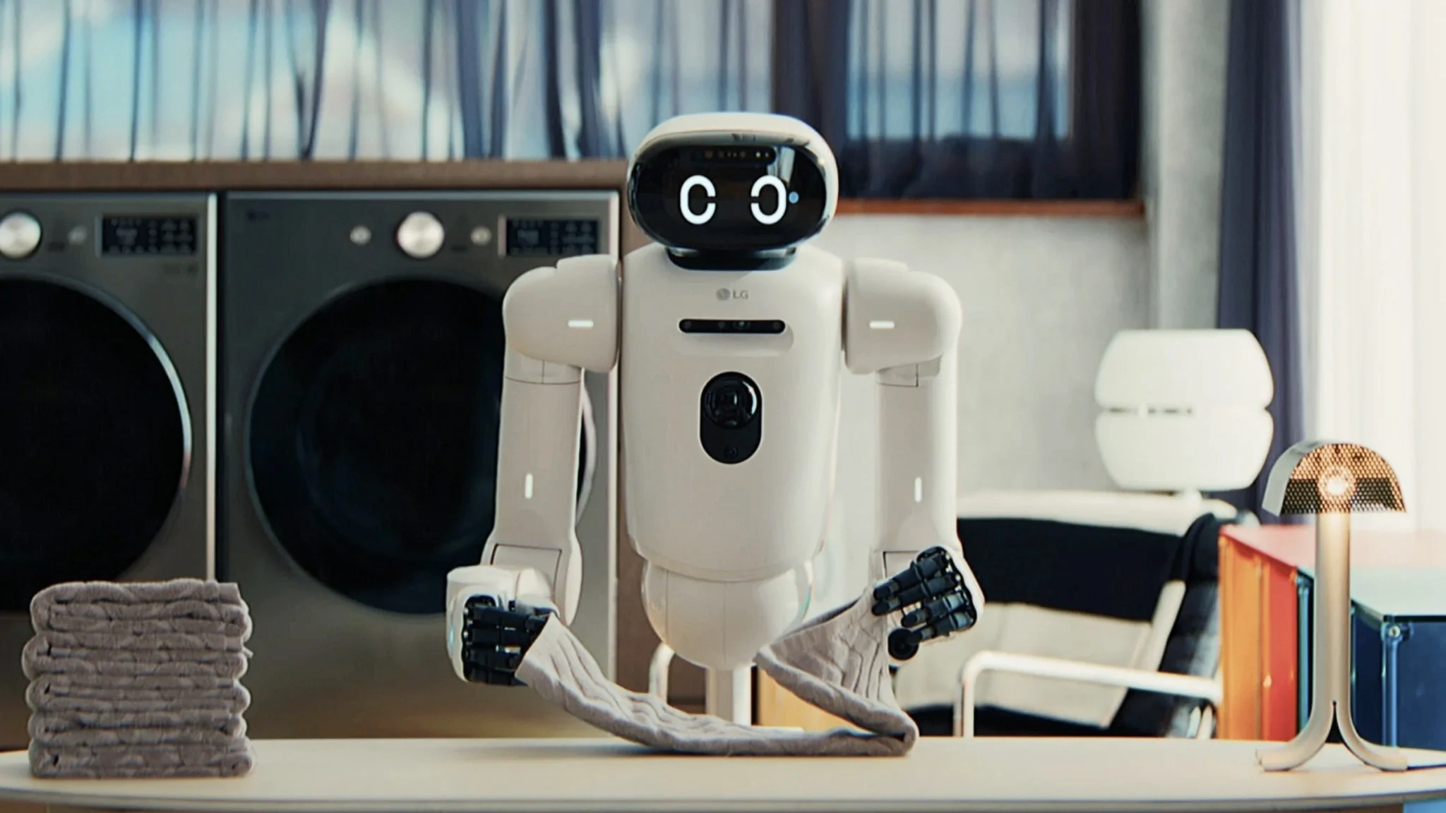 "Robotlar toxunuşu və ağrını hiss edəcək: Neyromorfik elektron dərinin yüksəlişi" - Çin alimlərinin kəşfi