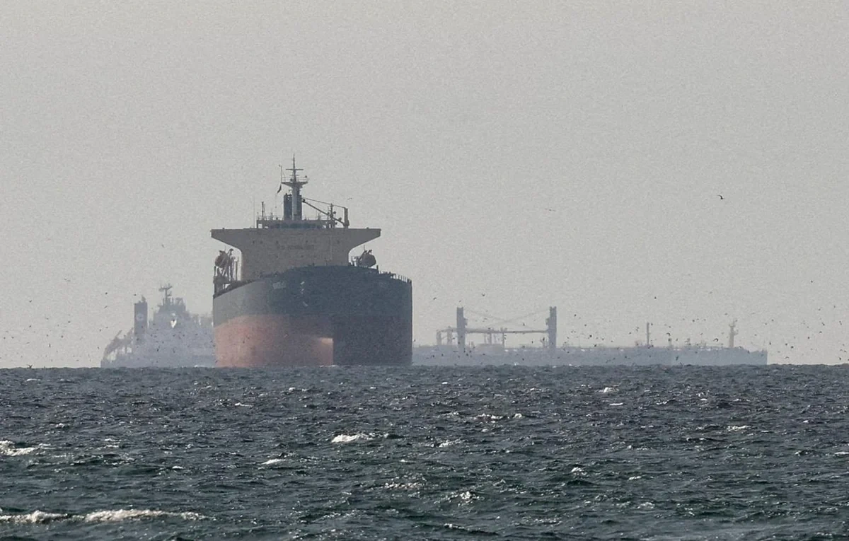 Hörmüz boğazında gərgin durum: Yeddi milyon barel neftin taleyi Vaşinqtonun əlində