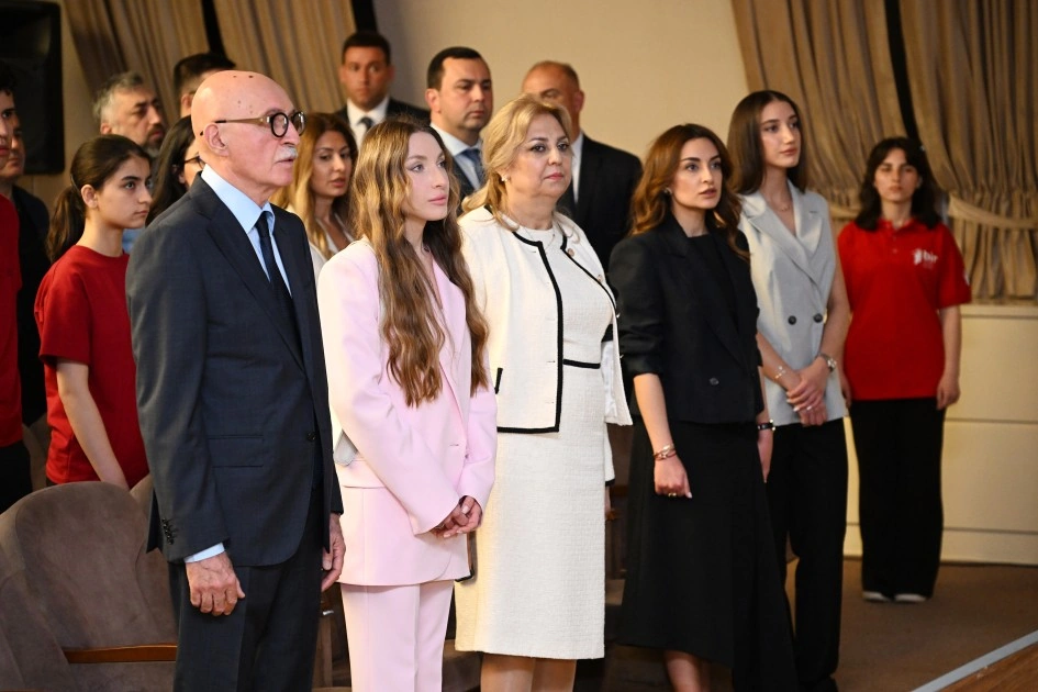 Alena Əliyeva “Zəkaların mübarizəsi II” olimpiadasının final mərhələsində - FOTOLAR