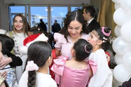Leyla Əliyeva, Arzu Əliyeva və Alena Əliyeva xüsusi qayğıya ehtiyacı olan uşaqlar üçün təşkil olunan bayram şənliyində iştirak ediblər - FOTO