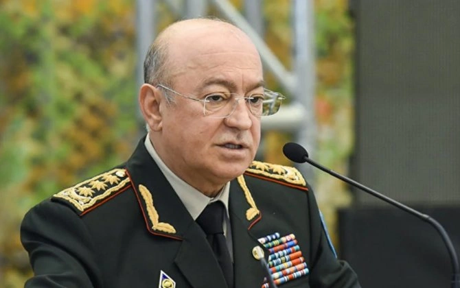 Nazir komandiri işdən çıxardı - FOTO