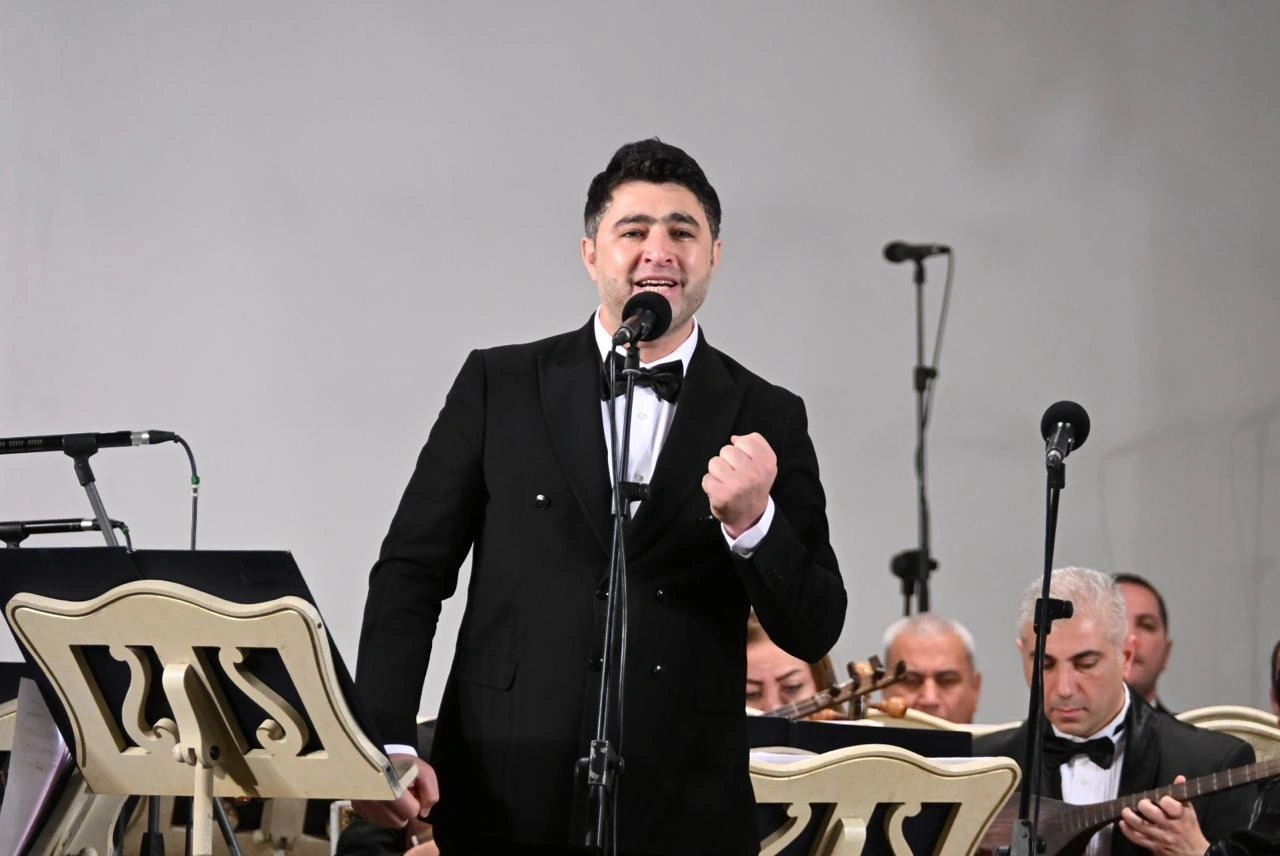 Xalq şairi Fikrət Qocanın 90 illiyinə həsr olunan konsert keçirildi - FOTOLAR