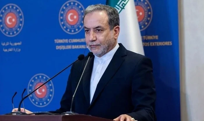 Abbas Arakçı Pakistana səfər edəcək